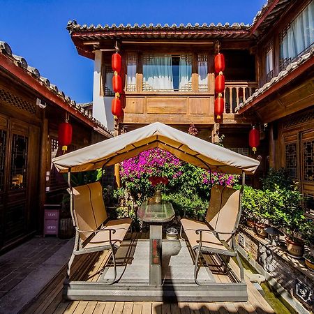 Old Tree Boutique Guesthouse Lijiang  Exteriör bild