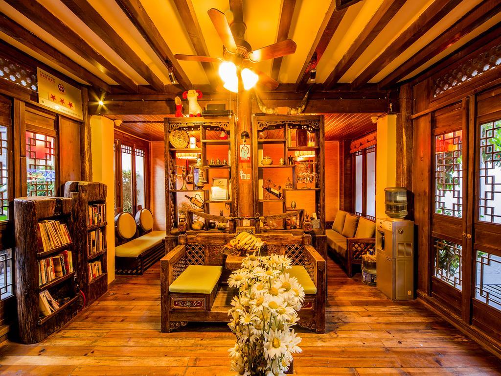 Old Tree Boutique Guesthouse Lijiang  Exteriör bild